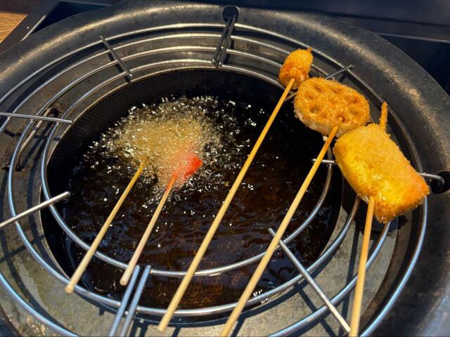 【くし葉 食べ放題】自分のお好みで揚げられるのが嬉しい♪