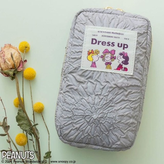 ピーナッツの女の子たちが、リボンで着飾るキュートなタグデザイン！