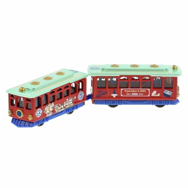 ディズニー・ビークル・コレクション〈トミカ〉セット 2,800円｜東京ディズニーシー22周年記念グッズ｜販売店舗：東京ディズニーシー「スチームボート・ミッキーズ」｜発売日：2023年9月4日（月）