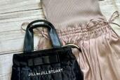 リボンが大人かわいい「主役級バッグ」が『JILL STUART』ブランドブックから登場