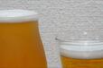 【泡立つビヤグラス】通常のグラスと比較。泡の密度が全く違う…！