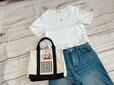 白Tにデニムのカジュアルコーデに合わせても◎