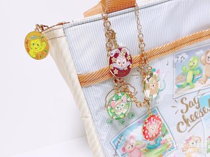ダッフィー】活用術！ハピフルボトルの“チャーム”を簡単かわいくお手軽