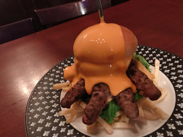 数量限定 モンスターバーガー