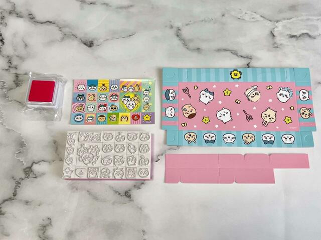 【おえかきぱふぇ　ちいかわスタンプ特大号付録】なんと自分で組み立てる形式…！なかなか骨が折れそう…