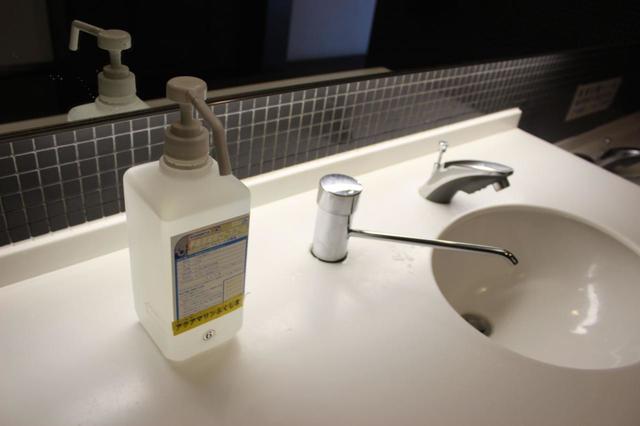 手洗いを呼びかけるポスターも多く設置されていました