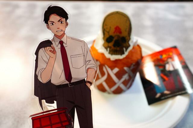 映画『鬼太郎誕生 ゲゲゲの謎』×東映太秦映画村コラボレーションフード■ツケは払わなきゃなぁ！マフィンと水木のアクリルスタンド