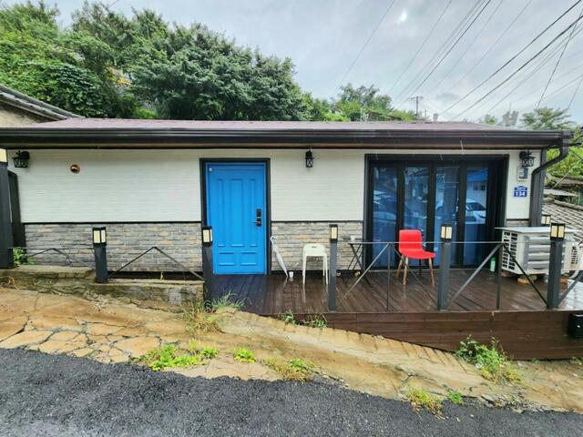 久しぶりに訪れたケミマウルでは、カフェでも開業しそうなこぎれいな家も見られた