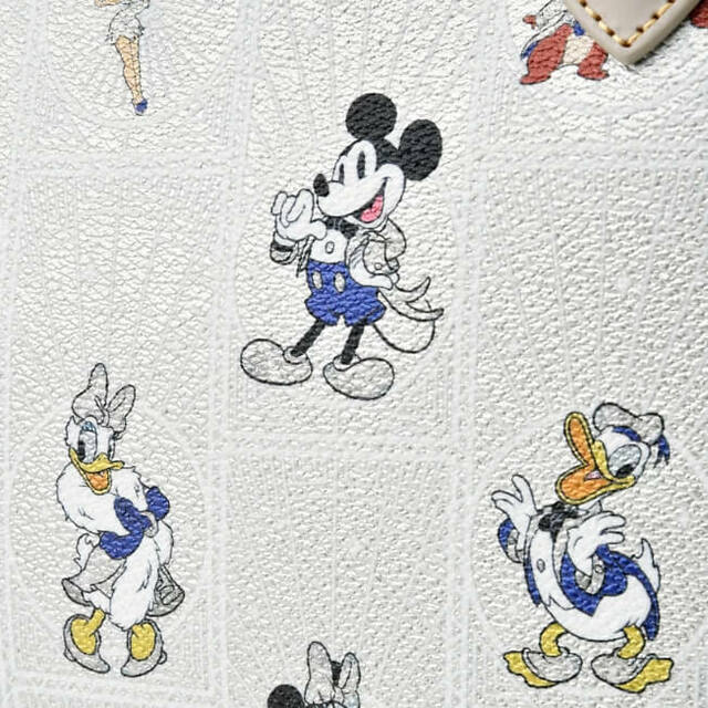 【Dooney ＆ Bourke】ディズニーキャラクター トートバッグ The Disney100 Platinum Celebration Collection 51,700円