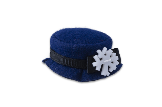 ヘッドウェア「ハット（ネイビー）」400円｜スノースノー“メイク・イット・マイン”｜2018年11月6日（火）発売｜販売店舗 東京ディズニーランド「フロンティア・ウッドクラフト」｜東京ディズニーリゾート「ディズニー・クリスマス」