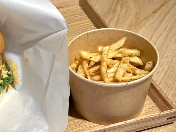 【MUJI Kitchen】Aセットにつくフライドポテト。よそでは体験できない新食感でした