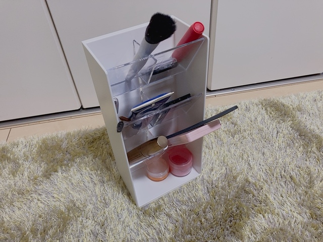 【山崎実業 towerコスメ立体収納ケース 4段】7つに分類することができます