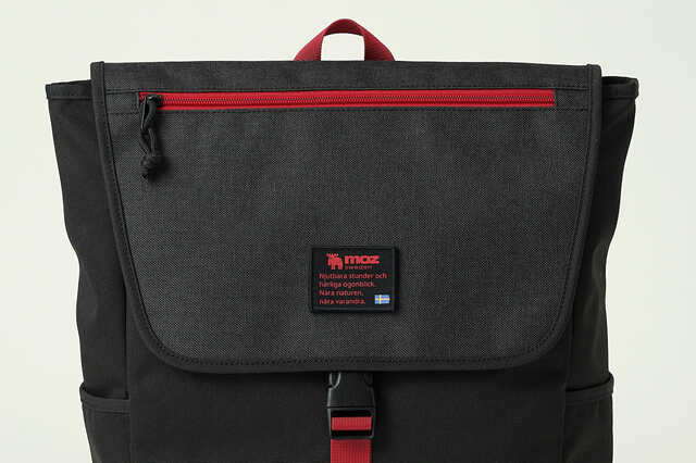 【moz新色】利便性を追求したファスナー付きフロントポケット