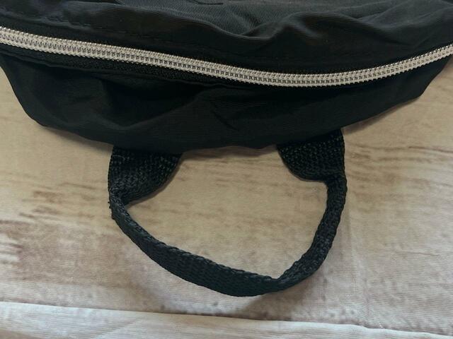 上部はハンドルがついているので持ち運びの際に便利