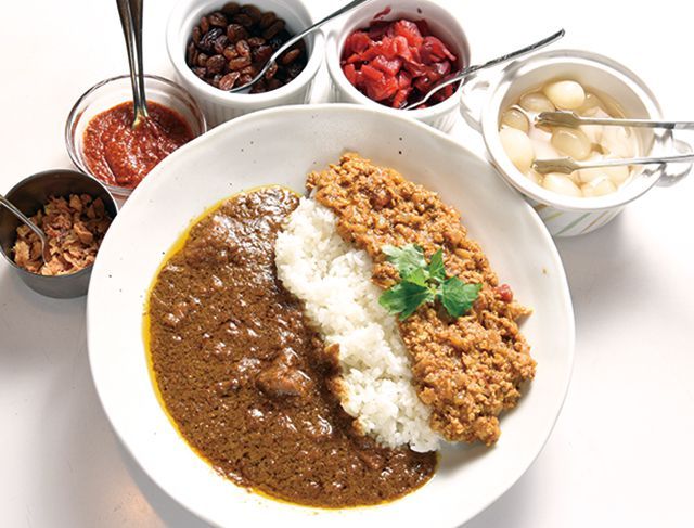 新橋カレーランチ／銀座ブラン亭　カレーライス 800円