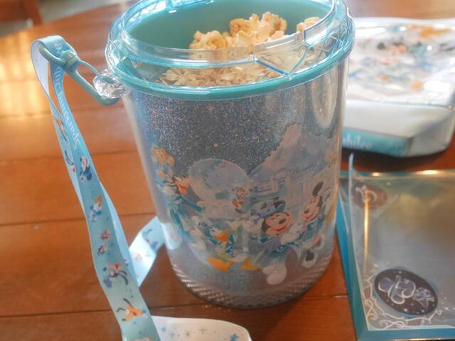 「東京ディズニーシー 25周年“スパークリング・ジュビリー”」ポップコーン、バケット付き|3,500円