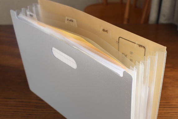 【セリア】ドキュメントスタンド／100円