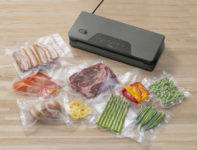 【アイリスオーヤマ・真空パック機】お肉や野菜、なんでも真空保存が可能に