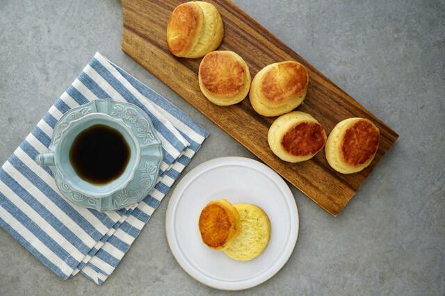 【成城石井の自家製パン バイヤーおすすめランキング 4位】「成城石井自家製 ハニーイングリッシュスコーン」6個　496円（税込）