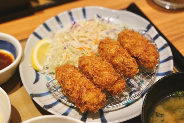 【やよい軒　かきフライシリーズ】かきフライを堪能できる「かきフライ定食」は不動の人気です。