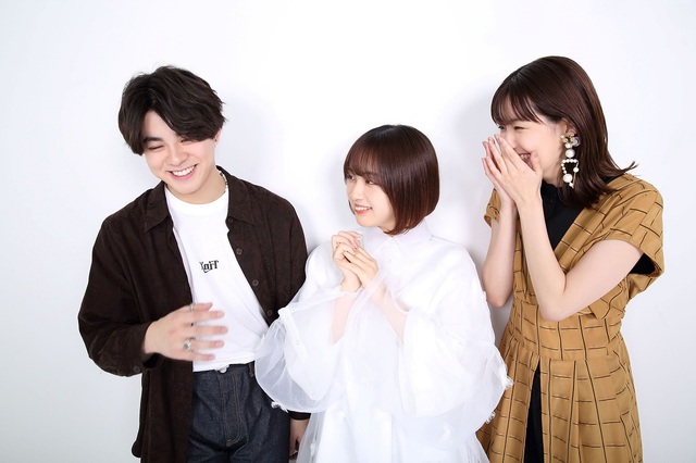 （左から）宇佐卓真・なえなの・中村里帆