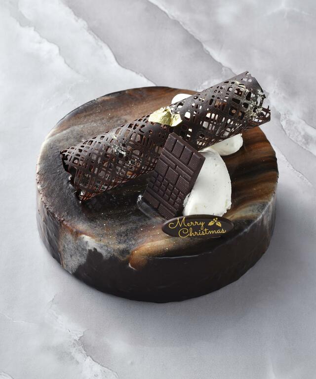 「＜レガレヴ×ミニマル＞マルキーズ」＜7,020円（約直径16×高さ5cm）※限定数 100台＞【2023 銀座三越 クリスマスケーキ】