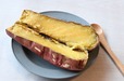 【さつまいもの冷凍保存方法】焼きいもを冷凍したもの。自然解凍3分で包丁が通るようになり、さらに7分ほどでスプーンですくえるようになります