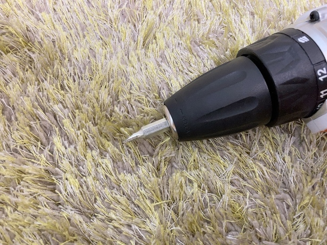 【アイリスオーヤマ 充電式ドライバドリル JCD28-C】安くて扱いやすいのが特徴