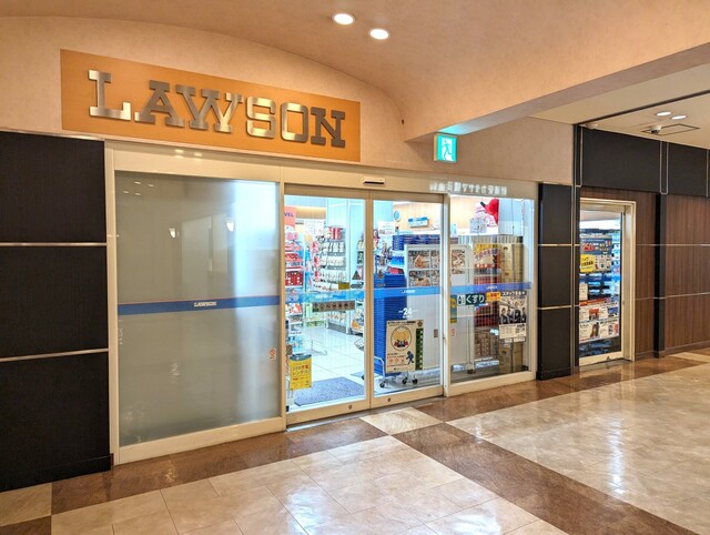 【オリエンタルホテル 東京ベイ】ホテル内のコンビニエンスストア