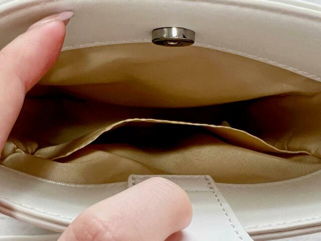 内側にはポケットが1つ【GU（ジーユー）ショルダーポーチ Chiikawa】