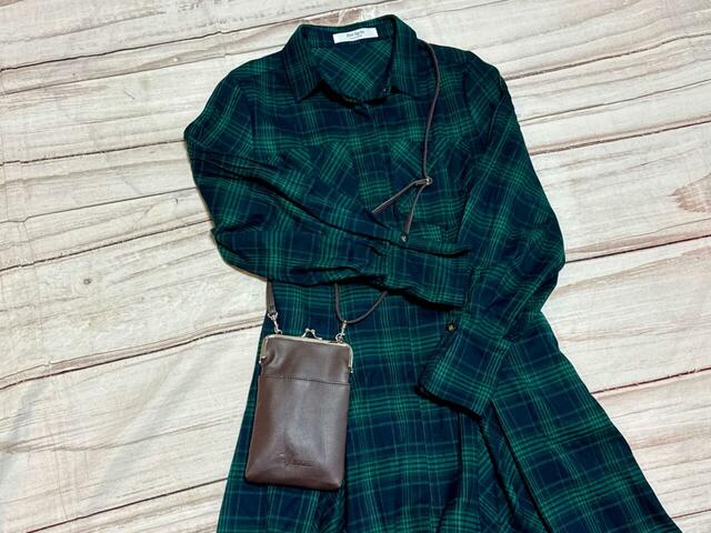 チェックのロングドレスに合わせてみました