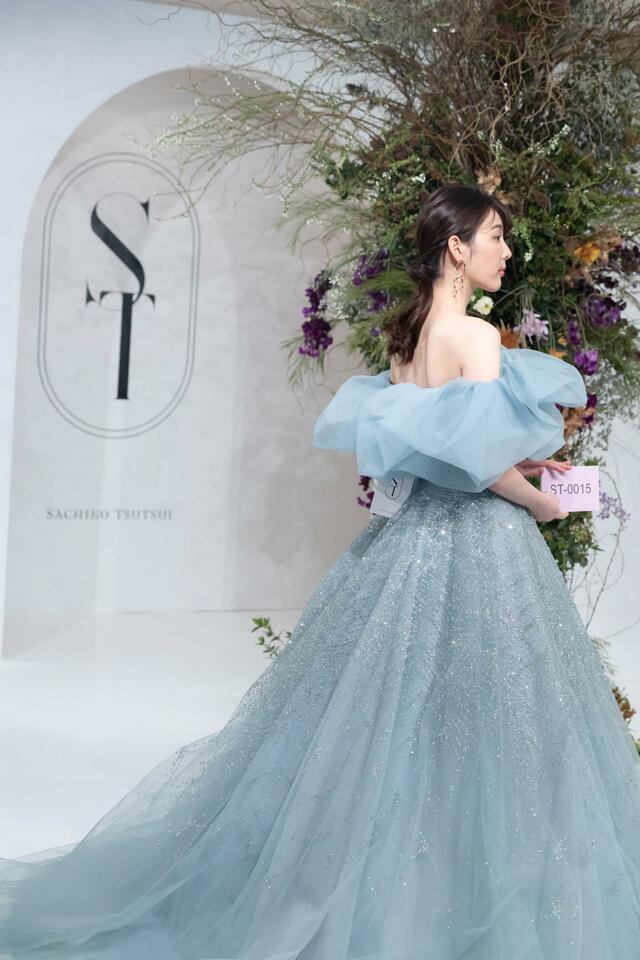 「ST」新作ウェディングドレス