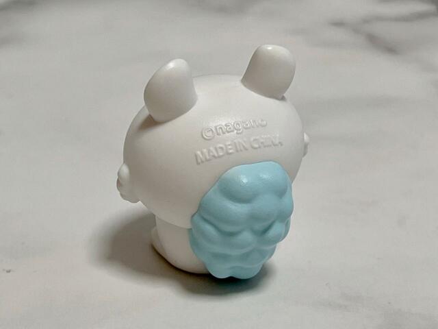 【ちいかわ：インテリアミニフィギュア4】後ろ姿もあざとかわいいですね…！