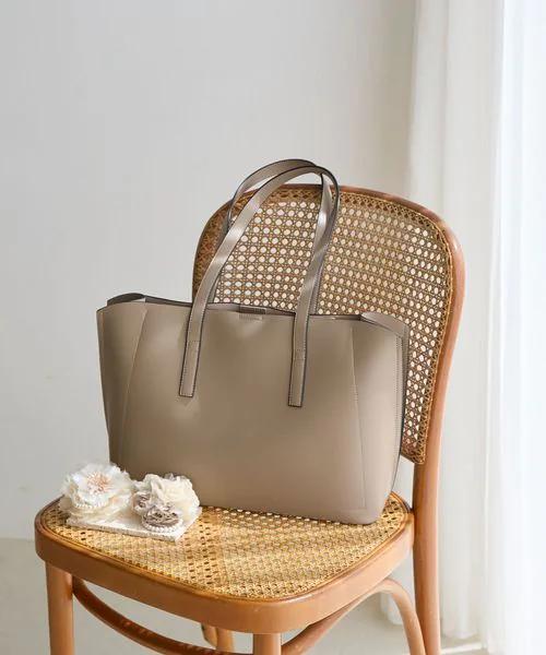 【グローバルワークの春バッグ売れ筋ランキング 3位】「スペ軽撥水6ポケA4トート」5,500円（税込）