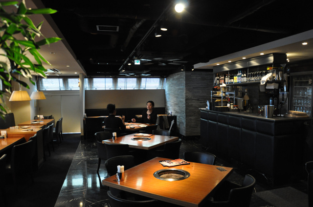 「熟成焼肉 匠家（たくみや）33」店内の様子