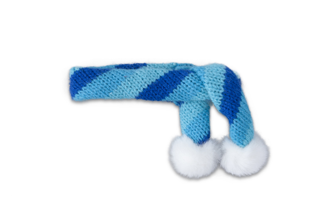 ウィンターウェア「マフラー（ブルー）」400円｜スノースノー“メイク・イット・マイン”｜2018年11月6日（火）発売｜販売店舗 東京ディズニーランド「フロンティア・ウッドクラフト」｜東京ディズニーリゾート「ディズニー・クリスマス」