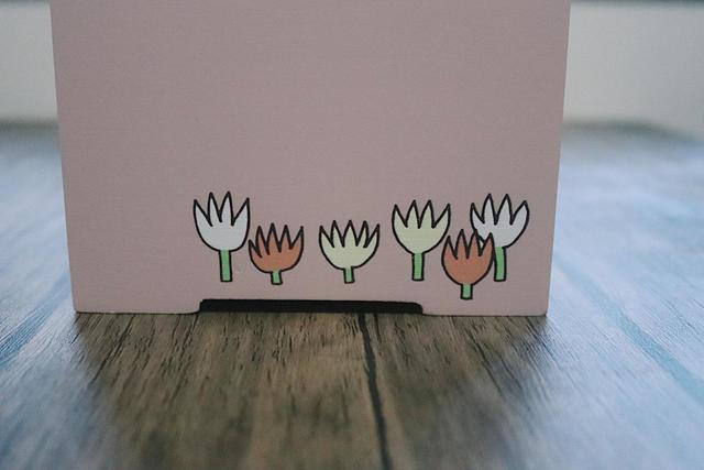 【salut!】モチーフ付きボックス／箱の側面には可愛い花柄が！