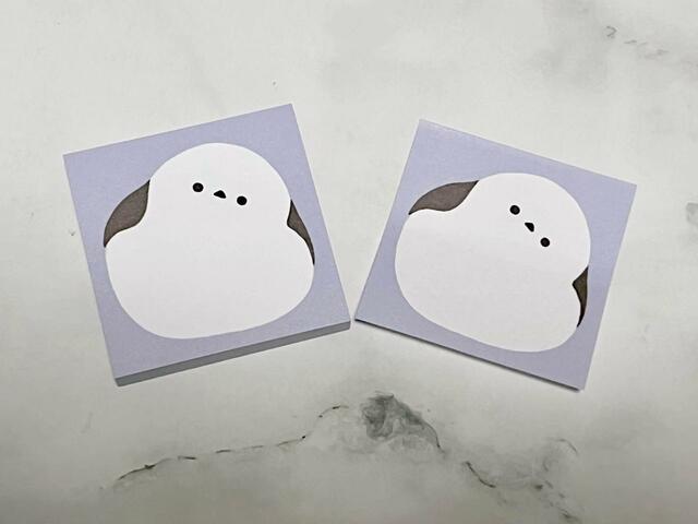 サイズは約4.7cm×4.7cm。75シート入りです