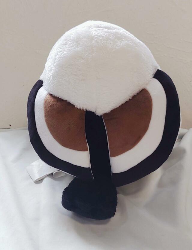 後ろ姿（座った状態）