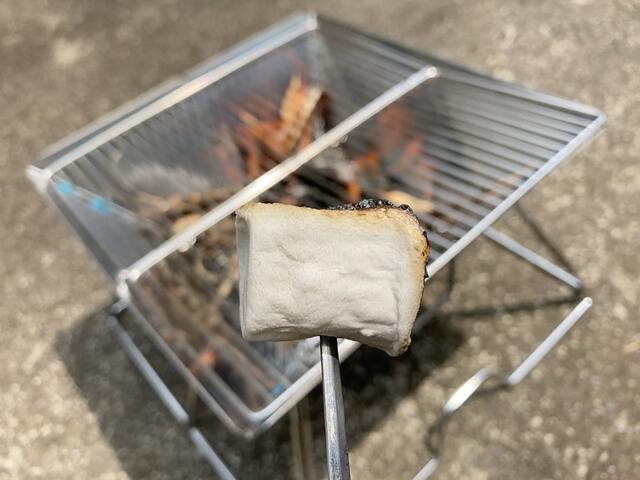 【ワークマン 折り畳みBBQグリル】マシュマロを焼いてみた