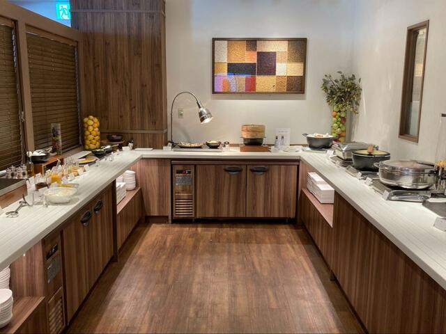 【ロイヤルホスト】横浜駅前店は横浜駅から徒歩2分と駅近！