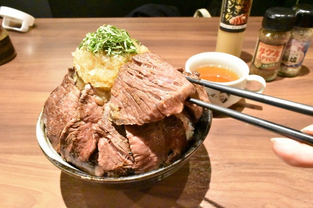 重くてペタッ！と倒れる