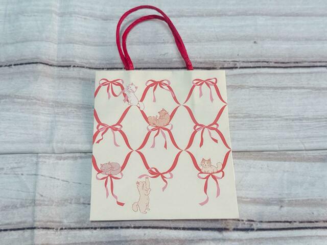 ショッパーのサイズは（約）縦13.5×横12.0×マチ6.0cm