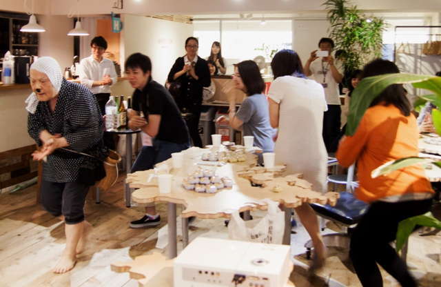 島根の元祖ゆるキャラ「どじょう掬い饅頭」