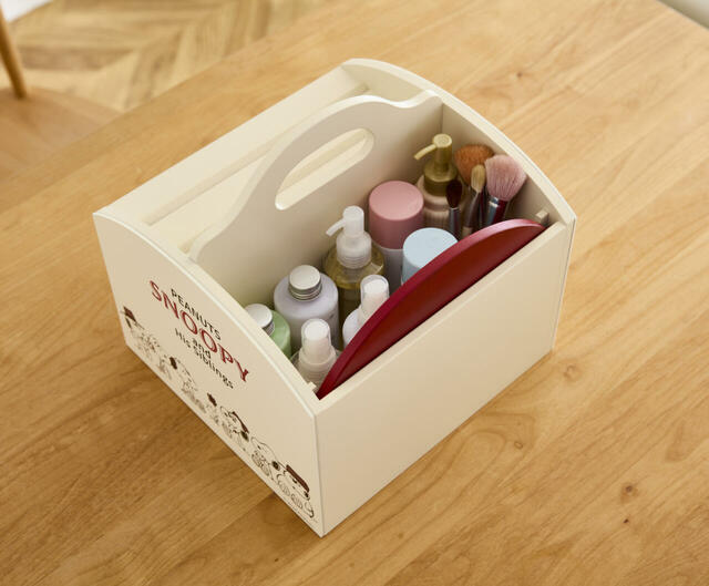 【ベルメゾンのスヌーピーグッズ売上ランキング 6位】「卓上メイク収納ボックス 『スヌーピー』 16,900円 （税込）