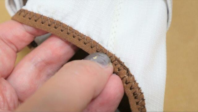 【ワークマン LIGHT(ライト) スリッポン】ふちにはカットソーっぽいパイピング