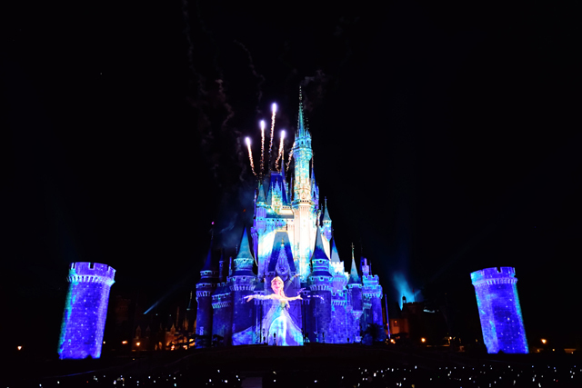 東京ディズニーランド「ワンス・アポン・ア・タイム~スペシャルウィンターエディション~」映画『アナと雪の女王』シーン全公開! ©Disney 45