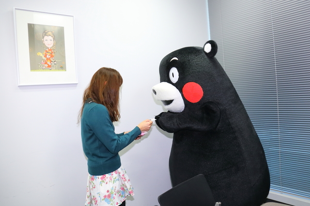 熊本県営業部長兼しあわせ部長のくまモン