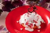 クイーン・オブ・ハートのバンケットホール「パンケーキ、ラズベリームース&ヨーグルトクリーム」 850円