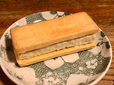 【タリーズコーヒー 十勝とうもろこしケーキサンド】とうもろこし色のケーキが美味しそう